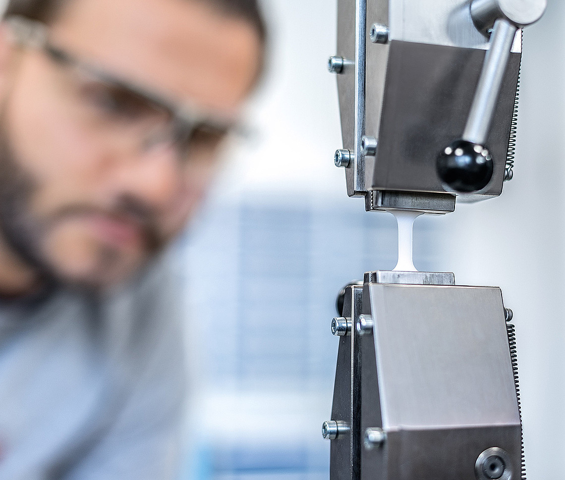 Berghof Fluoroplastics entwickelt innovative Materiallösungen für anspruchsvolle Anwendungen, die auch in den Reaktoren und Mikrowellensystemen von Berghof Products + Instruments zum Einsatz kommen und vielseitig in Labor- und Medizintechnik genutzt werden.