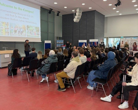 Ersti-Begrüßung in der Aula