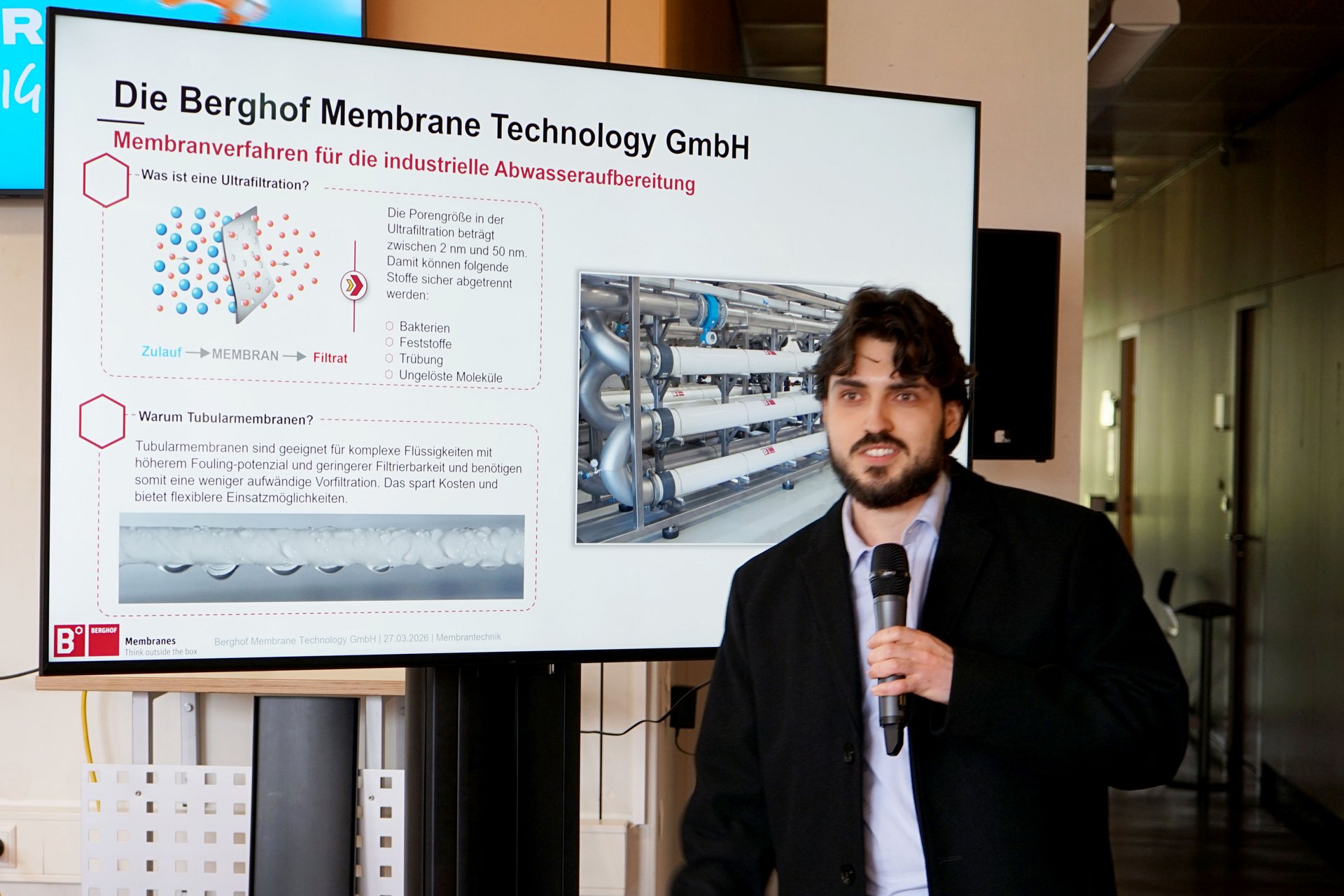 Erik Zizer bei der Präsentation seiner herausragenden Bachelorarbeit.