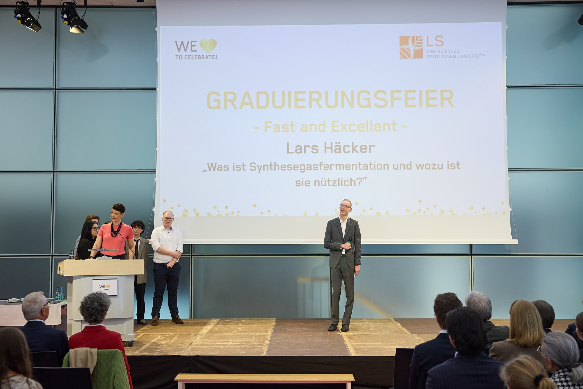 Lars Häcker beim Science Slam