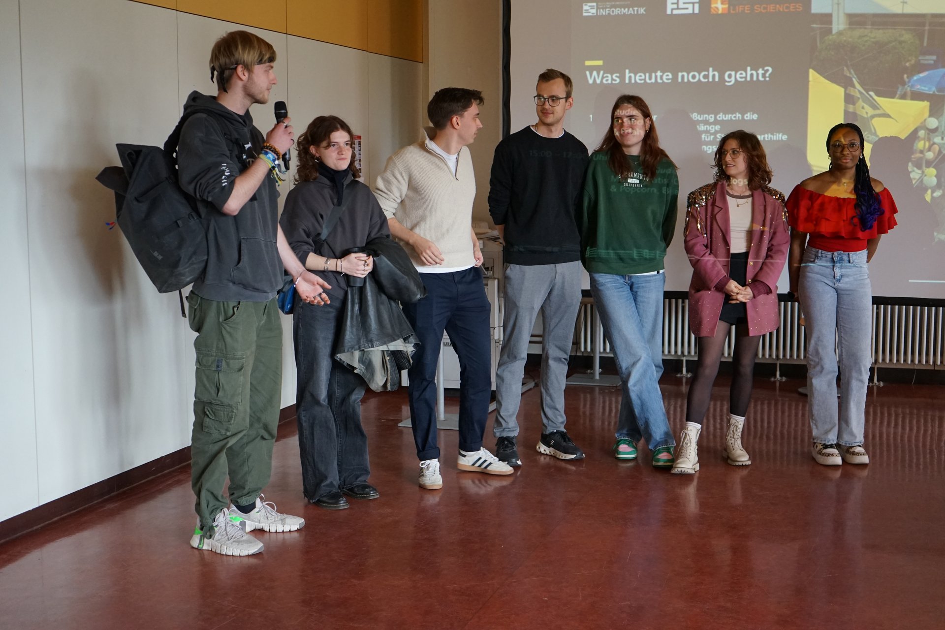 Begrüßung durch die Fachschaft