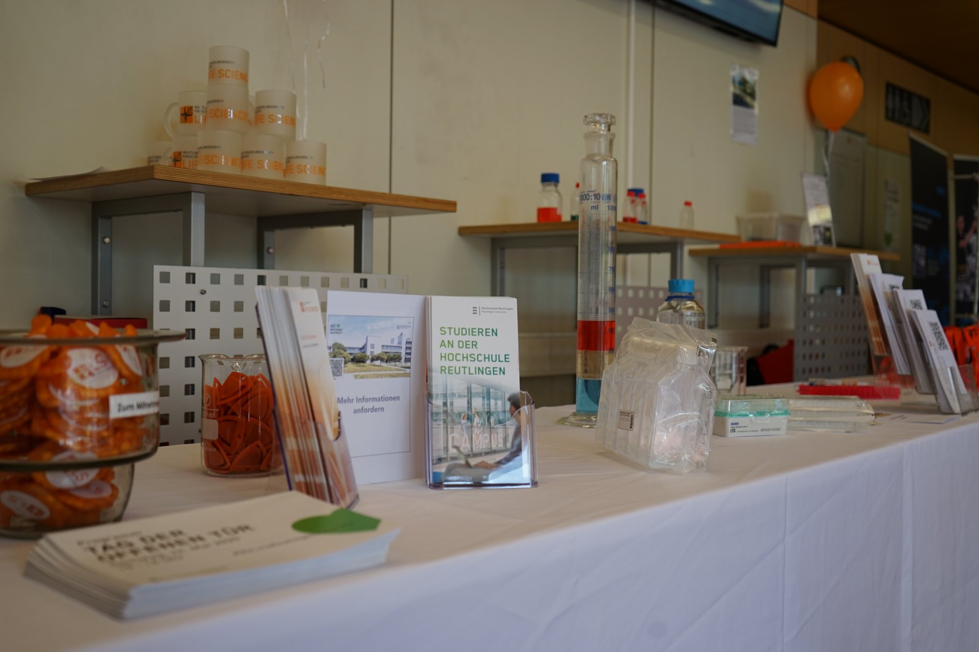 Infostand der Fakultät Life Sciences