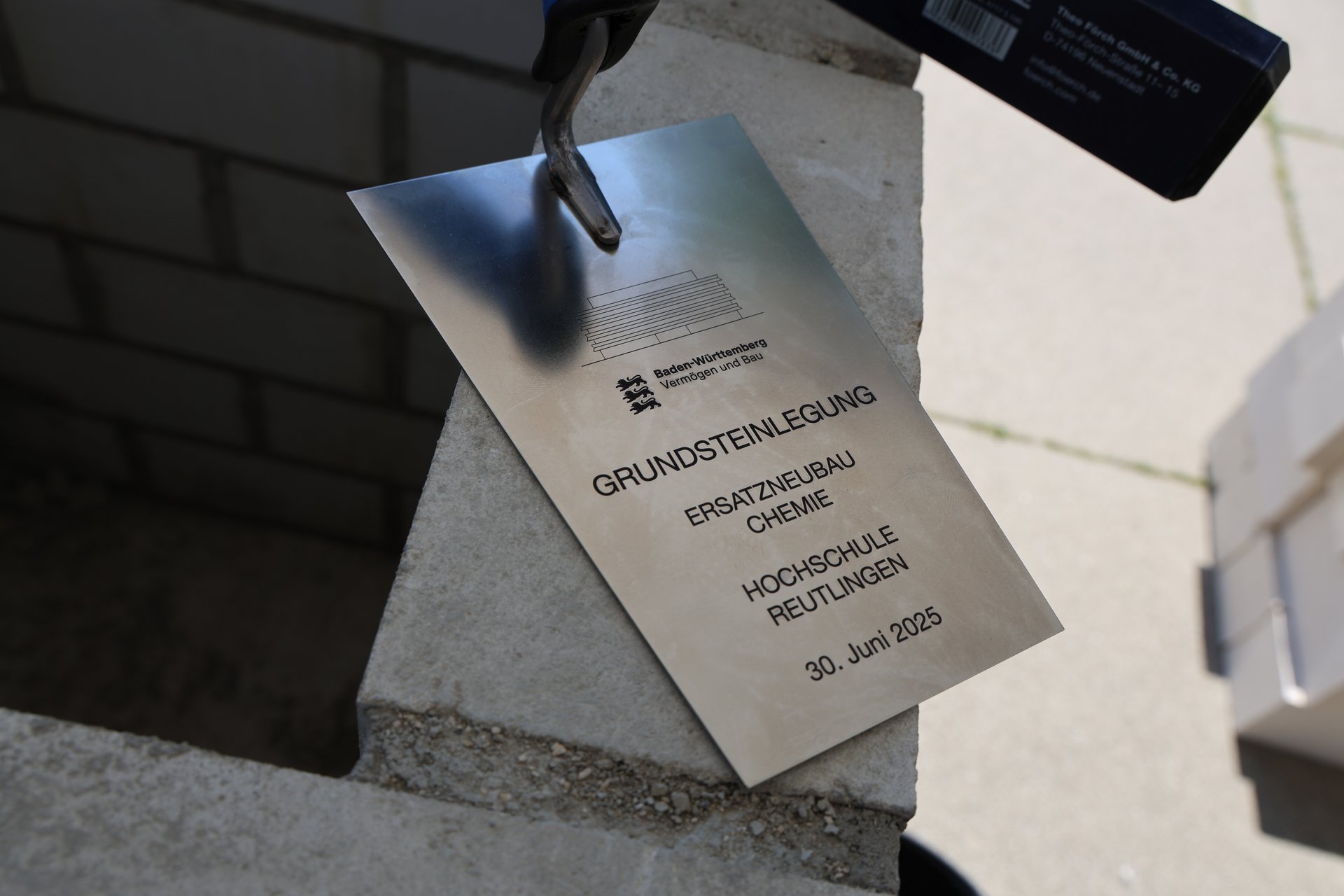 Schild Grundsteinlegung