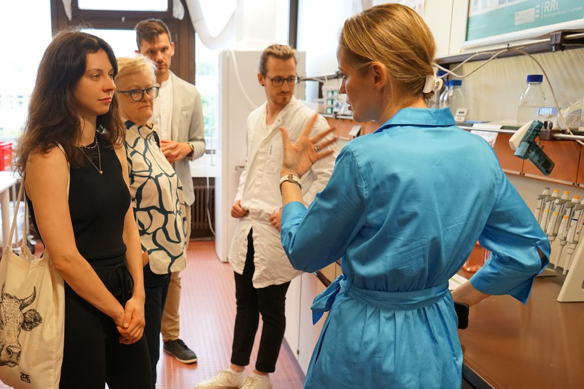 Besuch aus Berlin an der Fakultät Life Sciences