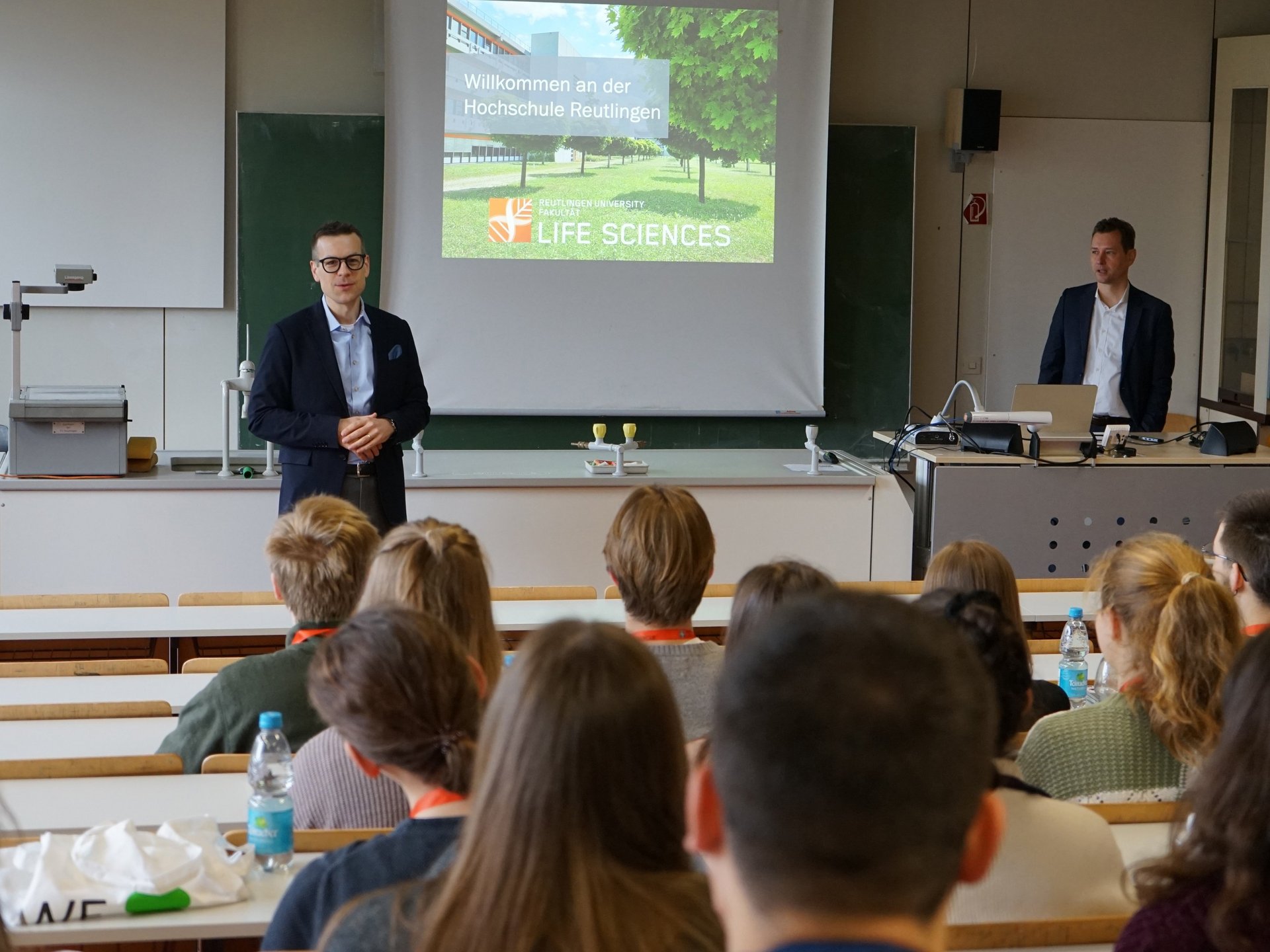 Prof. Dr. Kozica, Vizepräsident der Hochschule Reutlingen, hieß die Teilnehmenden willkommen.